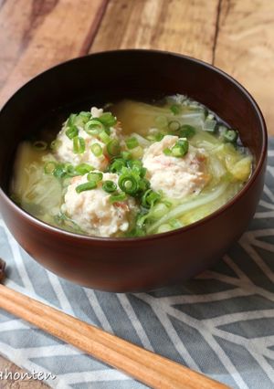 白菜と鶏つみれの味噌汁-レシピのメイン写真