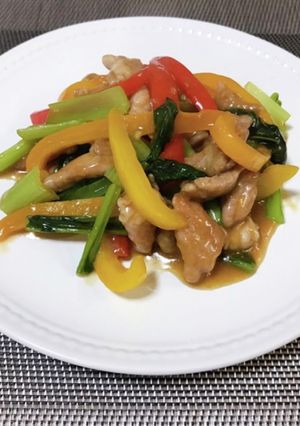江戸菜とパプリカの本格オイスター炒め-レシピのメイン写真