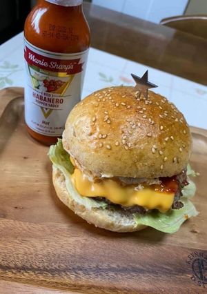 ボリュームたっぷりアメリカ風ハンバーガー-レシピのメイン写真