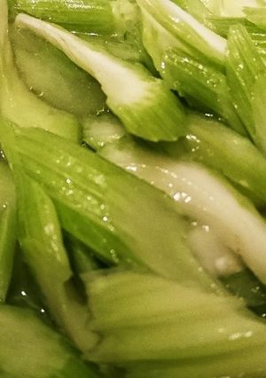 お酢が美味しくセロリのさっぱり漬-レシピのメイン写真