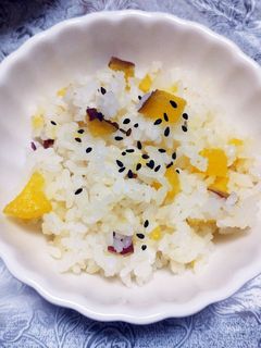 炊飯器で簡単さつまいもごはん-レシピのメイン写真