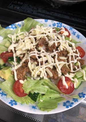 簡単ハンバーグタコライス濃い野菜ジュース-レシピのメイン写真