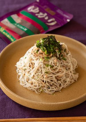 ツナとゆかりの和風パスタ風ビーフン-レシピのメイン写真