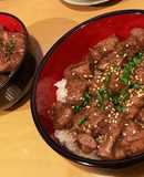 超！柔らか♡牛角切りのステーキ丼♪