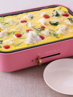 簡単!水餃子オムレツ☆ホットプレート映え-レシピのメイン写真