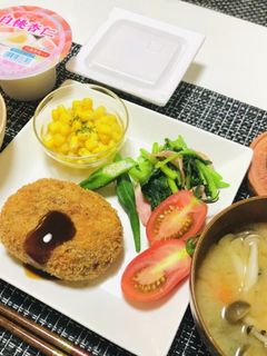 今日の夕飯はコロッケメインの献立に決まり-レシピのメイン写真