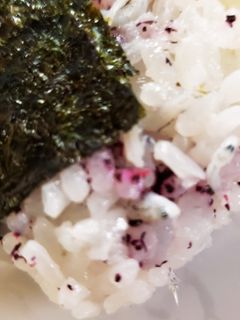 しらすとゆかりのおにぎり-レシピのメイン写真