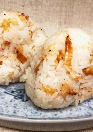 塩味☆天むす風おにぎり☆香ばし桜えび-レシピのメイン写真