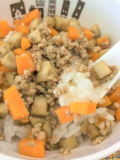 【離乳食後期】根菜のそぼろごはん-レシピのメイン写真