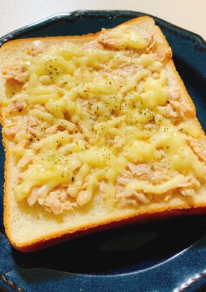 簡単絶品朝ごはん♪ツナマヨチーズトースト-レシピのメイン写真