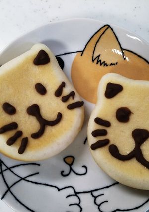 冷やして美味しい　猫型　クリームパン-レシピのメイン写真