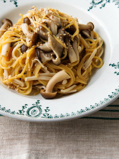 フライパンひとつ!きのこのぽん酢焼きそば-レシピのメイン写真