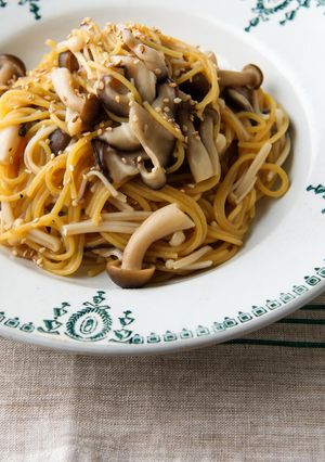 フライパンひとつ!きのこのぽん酢焼きそば-レシピのメイン写真