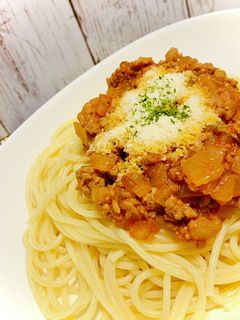 バターで麺までおいしいミートソースパスタ-レシピのメイン写真