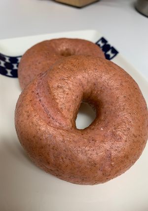 全粒粉とビートルートのヘルシーベーグル-レシピのメイン写真