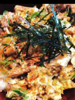 いわしの味噌煮缶と卵のみ!ズボラ丼-レシピのメイン写真