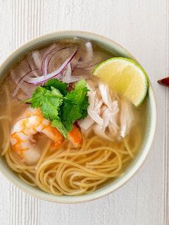 ゆで汁も使って!えびとささみのフォー-レシピのメイン写真