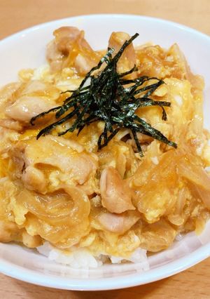 鶏肉ゴロゴロ卵トロトロ親子丼-レシピのメイン写真