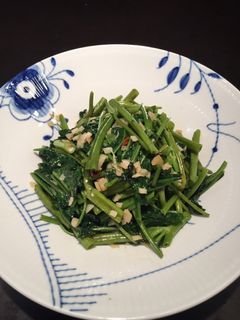 定番!シャキっと美味しい空芯菜の青菜炒め-レシピのメイン写真