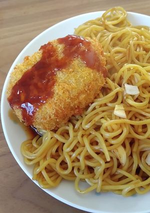 材料2つ☆銀河系一うまい?焼きそば-レシピのメイン写真