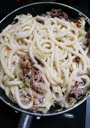 ソース使いません〜白い焼きうどん-レシピのメイン写真
