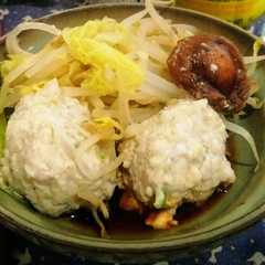 รูปของ 豚粗ひき肉や鶏ひき肉でこねない肉団子