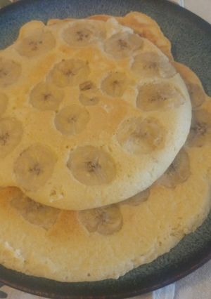 薄切り焼きバナナ入りホットケーキ-レシピのメイン写真