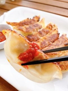 ハリッサ餃子♪-レシピのメイン写真