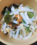【幼児食にも】わかめねぎ人参卵のうどん