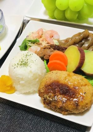 夕飯献立ハンバーグプレート・バランスご飯-レシピのメイン写真