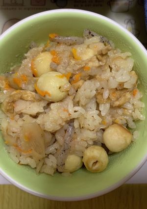MrsWongちの蓮の実入り五目ご飯-レシピのメイン写真