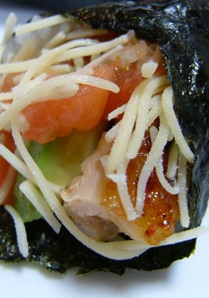 変わり手巻き寿司☆アボチキンdeサルサ！-レシピのメイン写真