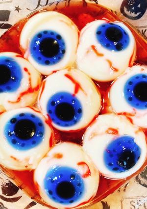 ハロウィン♪目玉ゼリー【血眼ミルク味】-レシピのメイン写真