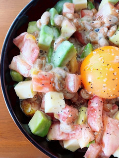 アボカドの納豆サラダ丼-レシピのメイン写真