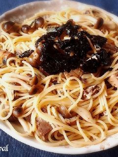 大盛!満腹!シメジとサバの水煮缶パスタ-レシピのメイン写真