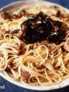 大盛!満腹!シメジとサバの水煮缶パスタ-レシピのメイン写真