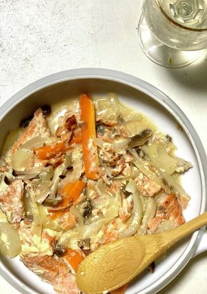 簡単！鮭と野菜のクリームシチュー♪-レシピのメイン写真