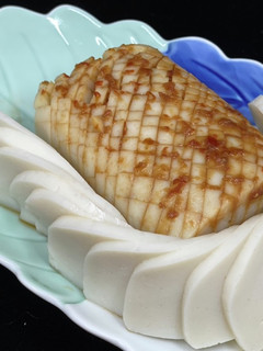 かまぼこ!中華風辛味豆板醤がけ-レシピのメイン写真