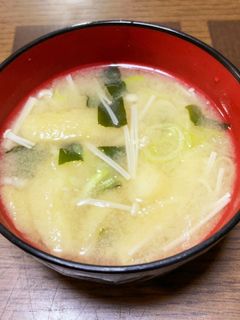 基本の味噌汁。えのき、長ネギ、油揚げ。-レシピのメイン写真