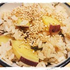 รูปของ さつまいもと塩昆布の炊き込みご飯