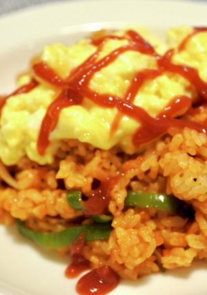 パスタソースでオムライス-レシピのメイン写真