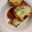 カジキトマトソースデニッシュ添え