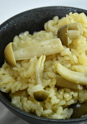 香りごはん「しめじの炊き込み」-レシピのメイン写真