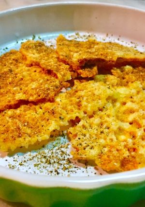 チーズせんべいをパリッとサクッと焼くコツ-レシピのメイン写真