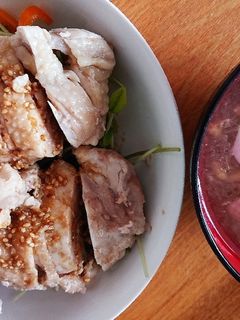 ホットクックでジューシー蒸し鶏とスープ-レシピのメイン写真