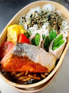 スナップエンドウの豚しゃぶ肉巻き弁当-レシピのメイン写真