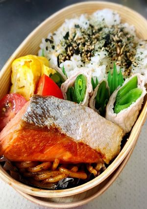 スナップエンドウの豚しゃぶ肉巻き弁当-レシピのメイン写真