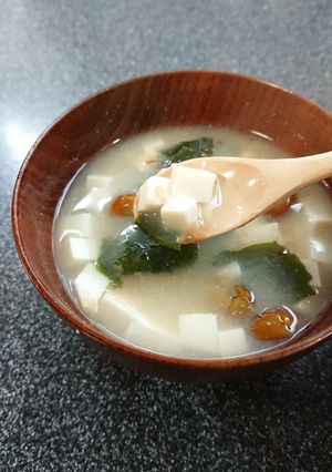 のど越しつるん♪小さい豆腐のお味噌汁-レシピのメイン写真