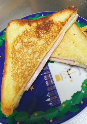 フライパンで簡単♡ハムチーズホットサンド-レシピのメイン写真