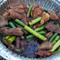 A picture of 西成風？モツ焼き.